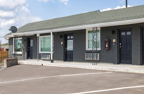 Nashville House | Micro Motel 1 Bed! Su