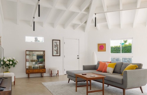 Sunrise Vista Chino House | Mid-Century Architectural Gem in the Heart of Palm Springs #5028