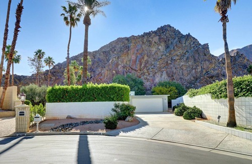 Indian Wells House | Mid Century Home In Indian Wells Country Club. 28 Day Stay Required