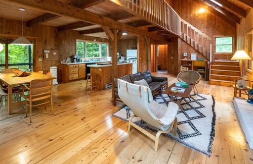 Becket House | Mid Century Modern, Book & Enjoy The Berkshires