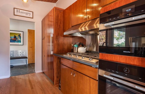 Bloomington House | Mid-century modern in signature Blmtn neighborhood