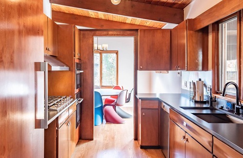Bloomington House | Mid-century modern in signature Blmtn neighborhood