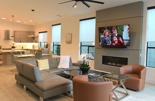 La Quinta Cove House | Mid-Century Modern with Pool and Spa