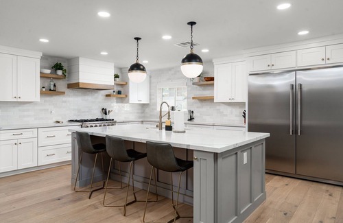 Alhambra House | Mid-Century Oasis w/Luxury Kitchen and Pool