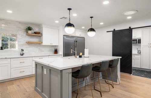 Alhambra House | Mid-Century Oasis w/Luxury Kitchen and Pool