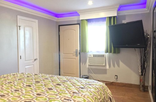 Mid City Hotel | Mid City Inn