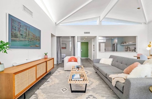 Canyon View Estates House | Mid-Mod Desert Escape, Iconic Canyon View Estates! Pet! 🌟Modernism Wk ‘25 🌟