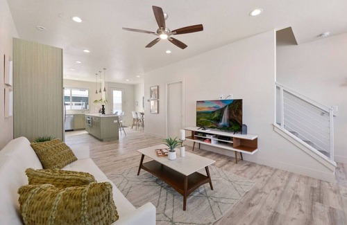 Old Town North House | Mid-Mod Luxe Fire Pit + Patio