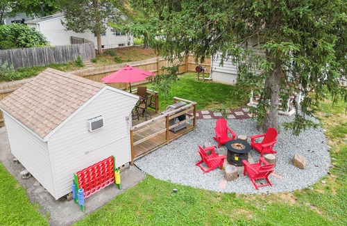 Claymont House | Mid Term Stay in North Wilmington ~ Perfect for Families ~ Bonus Gaming Shed
