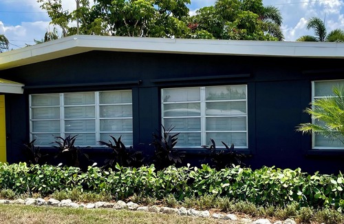 Vamo House | Midcentury Waterfront Neighborhood Oasis: Beaches and Sarasota Charm