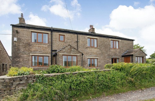 Crawshaw Booth Cottage | Middle Bank Top Farm - UK39183