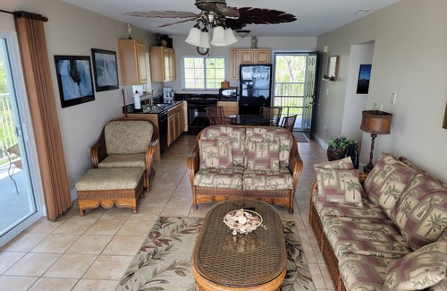 Put-in-Bay Condo | Middle Bass Island-Premium Lakefront Condo with Large Lakefront Covered Patio