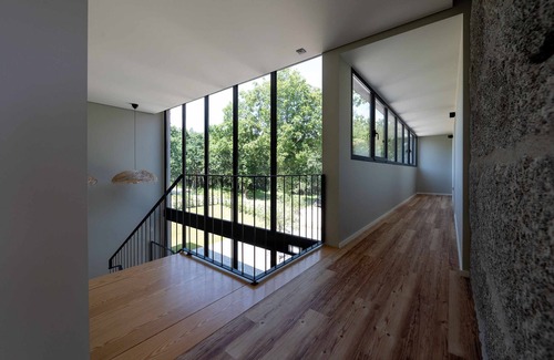 Fafe House | Middle Loft
