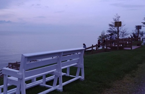 Geneva-on-the-Lake Cottage | Middle of the strip! Lake Escape TOO, Sleeps 11, on private lane with lake view.