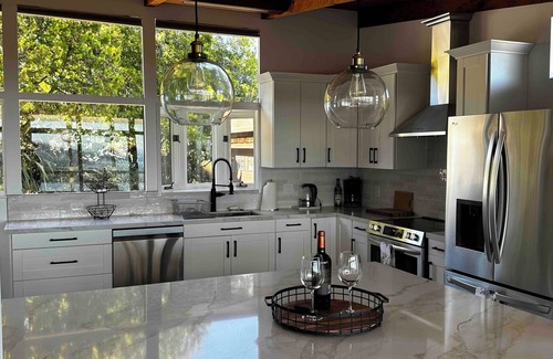 Mill Valley House | Middle Ridge Spectacular View - 5 Bedroom