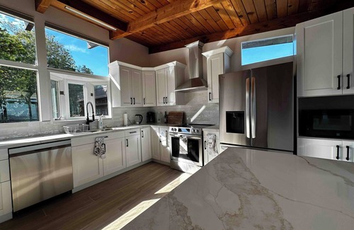 Mill Valley House | Middle Ridge Spectacular View - 5 Bedroom