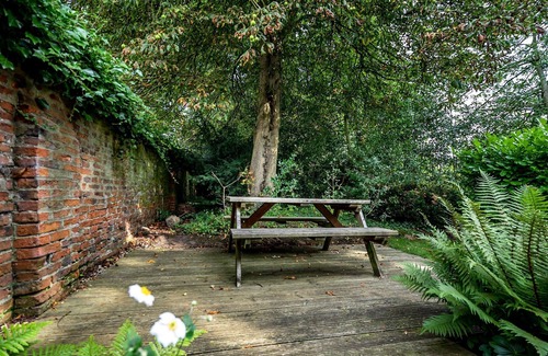 York Cottage | Middlethorpe Manor no 5 - Sleeps 4 guests in 2 bedrooms
