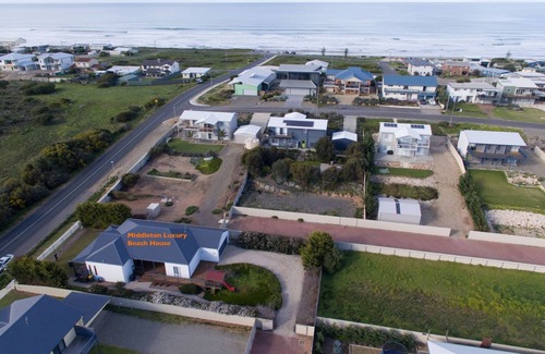 Middleton House | Middleton Luxury Beach House