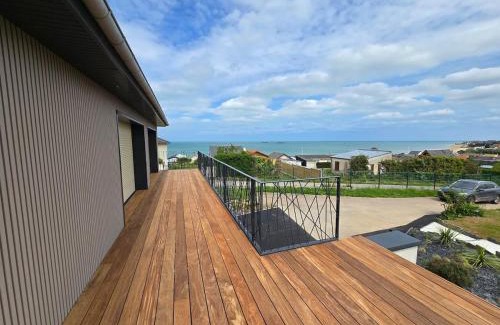 Saint-Come-de-Fresne Villa | Midgard Sea view villa