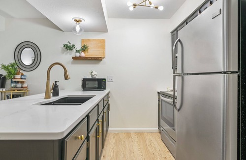 Notch Estates Condo | Midnight Oasis | Nestled Among Nature of the Ozarks!
