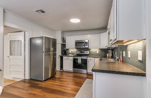 Crestwood House | Midtown Bungalow w/Tiny Home