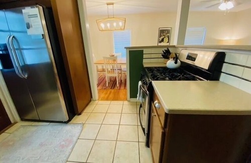 Glenview-Pinegrove House | Midtown Cottage Close to FSU/Downtown