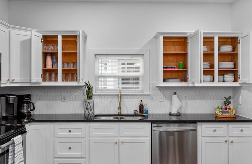Hanover Place House | Midtown Getaway