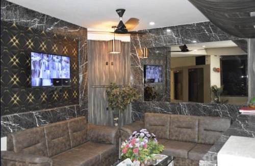 Ahmedabad City Centre Hotel | Midtown Hotel