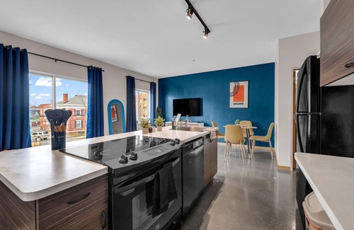 Midtown Apartment | Midtown Modern 1BR | Near Wayne State & DIA