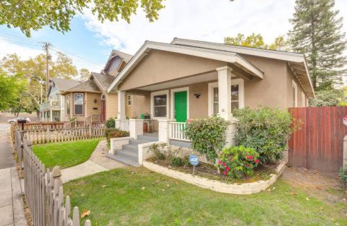 New Era Park House | Midtown Oasis w BBQ Deck Games and Artistic Vibes