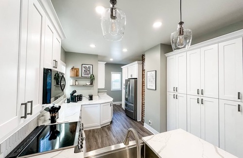 Downtown Omaha House | Midtown Oasis - Walkable to Blackstone - Within 5 Minutes of Downtown -Sleeps 12