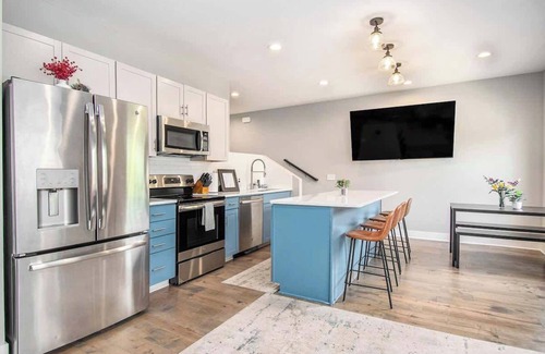 Downtown Omaha House | Midtown Omaha Escape | Luxury Comfort & Location