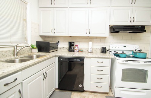 Little Rock Ski Chalet | Midtown Serenity 1