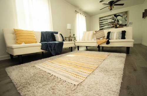 Little Rock Ski Chalet | Midtown Serenity 1
