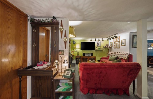 Orchard District Apartment | Midtown Underground: 2BR Centrally Located Private Apartment