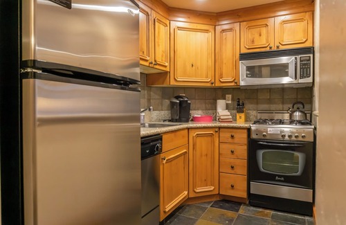 Midway Villa | Midway Getaway~Skiing, Hot Spring, Golf - Villa 2031-2
