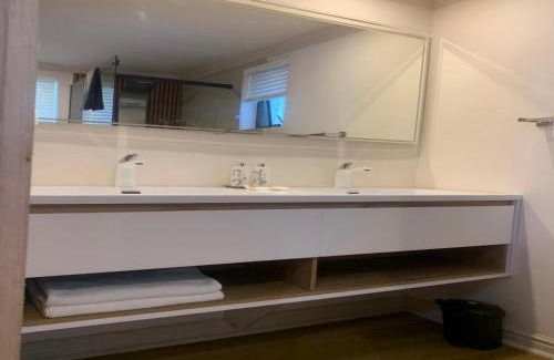 Hartbeespoort House | Migdash Guesthouse