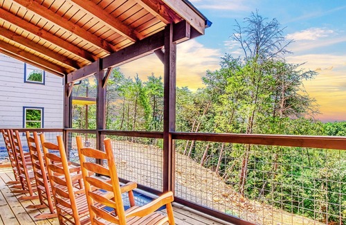 Sevierville Cabin | Mighty Birdsong: 2 New Cabins w/Hot Tubs, Indoor Pools, Mtn Views, Firepit