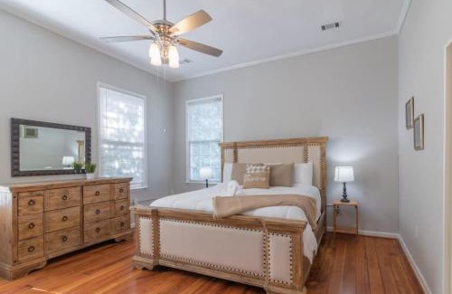 Columbus House | Mighty Mildred- Historic-Walkable-Mins to Riverwalk