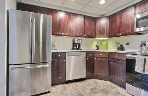 Killington Apartment | MightyMoose- Pool, Hot tub, Sauna, Gym, Near Resort
