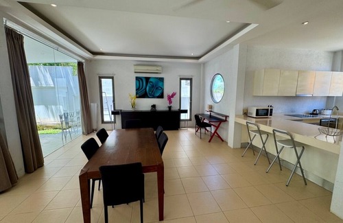 Ban Saiyuan Villa | Miguel 3BR modern style pool villa