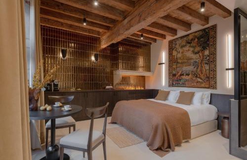 Perouges Hotel | MiHotel - Grenier à Sel de Pérouges