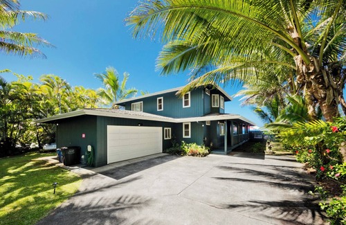 Keaau House | Mika Kai 4 bd w/Pool and Hot Tub - Epic Spot for Whale Watching!
