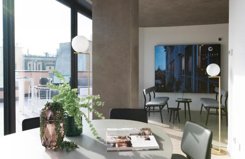 San Babila Apartment | Milan Eleven by Brera Apartments