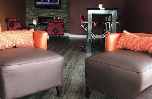 Milan Hotel | Milan Inn & Suites