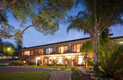 Oudtshoorn Bed & Breakfast | Miles B&B Guest House