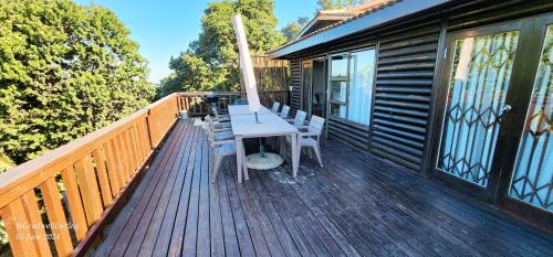 Port Edward Apartment | Milkwood Lodge 7 - Sleeps 7