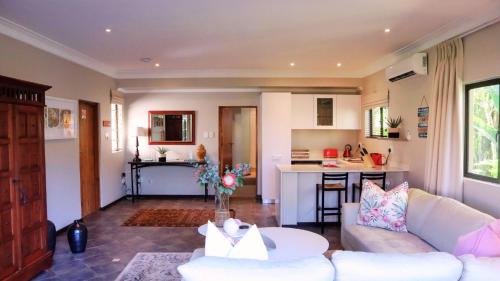 Umhlanga House | Milkwood Tranquil Beach Cottage, Euphoric Leisure