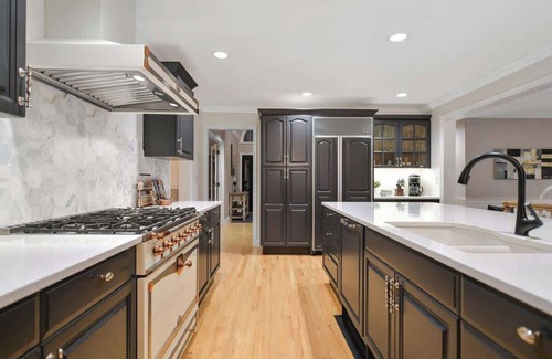 Mill Bay House | Mill Bay Manor Summar
