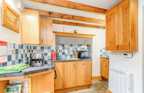Gayle Cottage | MILL COTTAGE, character holiday cottage, with open fire in Hawes